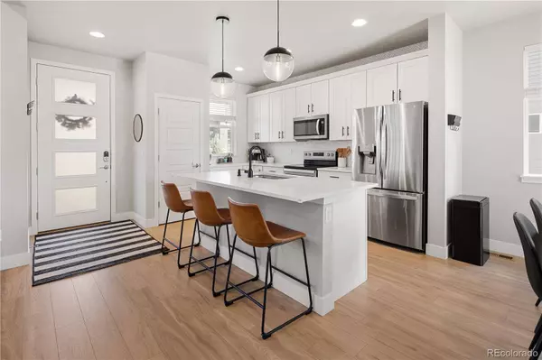 6225 Sweetbriar CT, Castle Pines, CO 80108