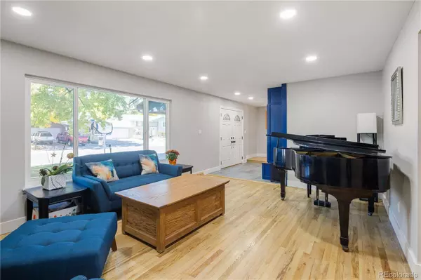 2146 S Yarrow ST, Lakewood, CO 80227