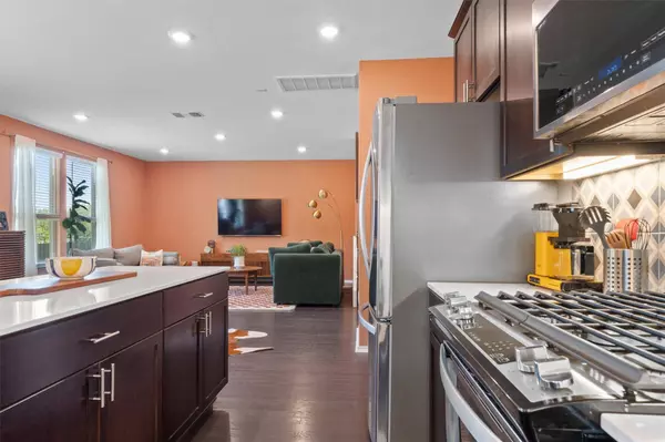 6809 Ellsworth WALK, Austin, TX 78724