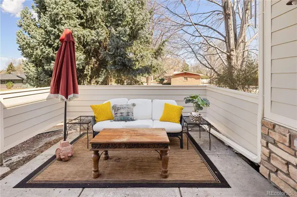 925 Hover Ridge CIR, Longmont, CO 80501