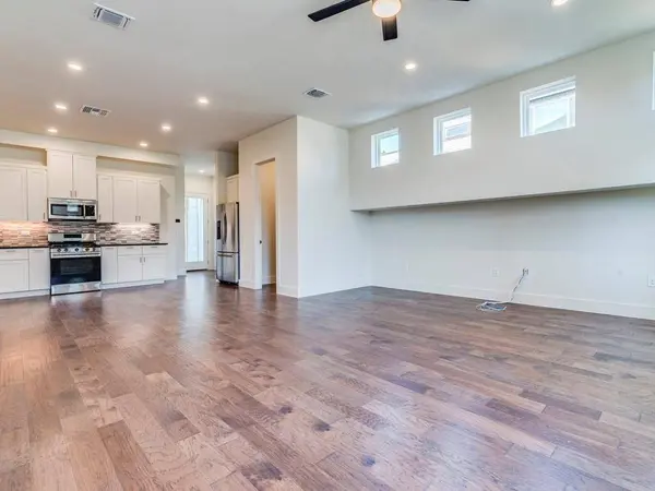 6412 Carson RDG #B, Austin, TX 78741