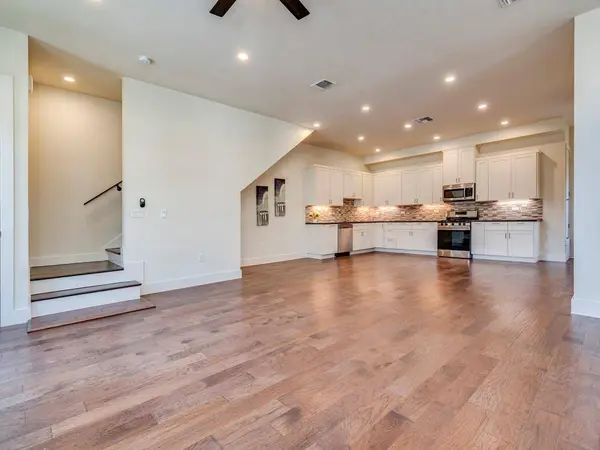 6412 Carson RDG #B, Austin, TX 78741