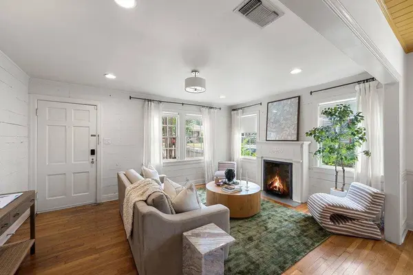 1016 E 43rd ST, Austin, TX 78751