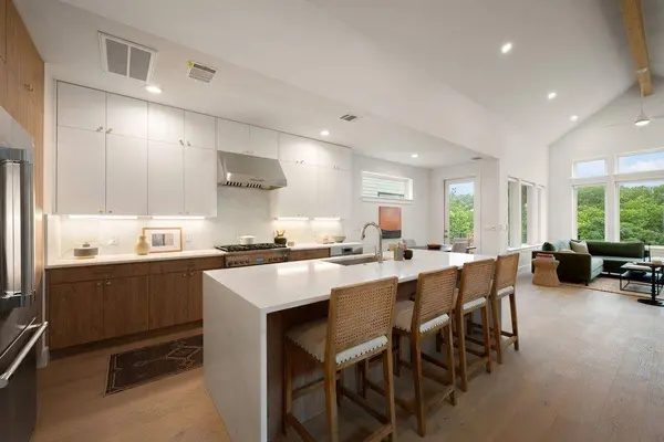 900 S 2nd ST #3, Austin, TX 78704