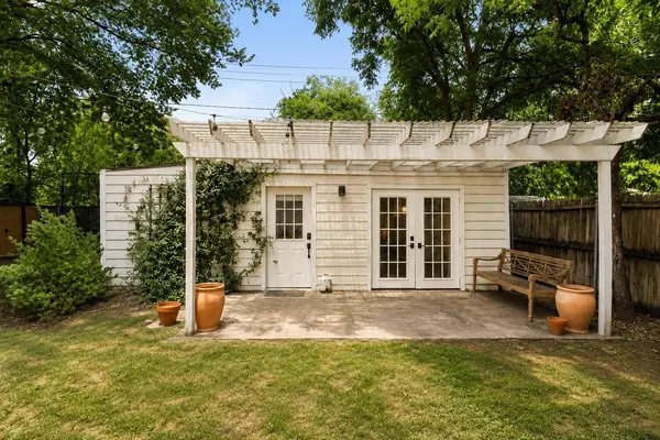 1016 E 43rd ST, Austin, TX 78751