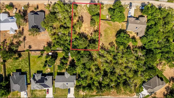 281 Nene LN, Bastrop, TX 78602