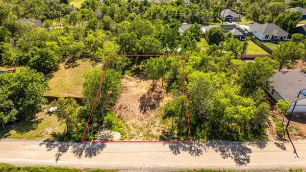 281 Nene LN, Bastrop, TX 78602