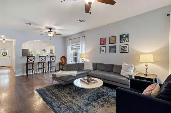 9204 Brents Elm DR, Austin, TX 78744