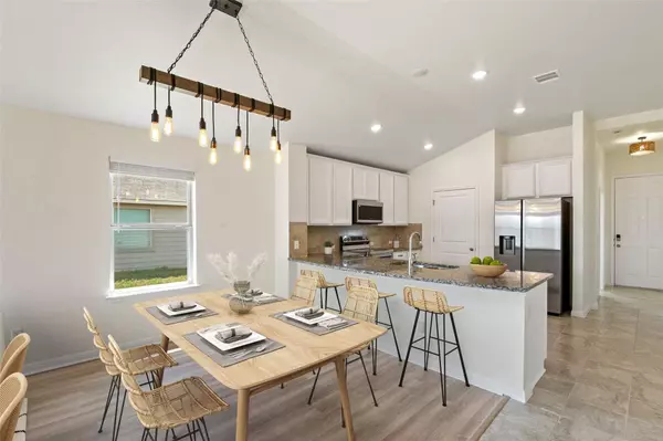 125 Evening Dusk DR, Kyle, TX 78640