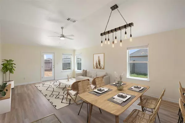 125 Evening Dusk DR, Kyle, TX 78640