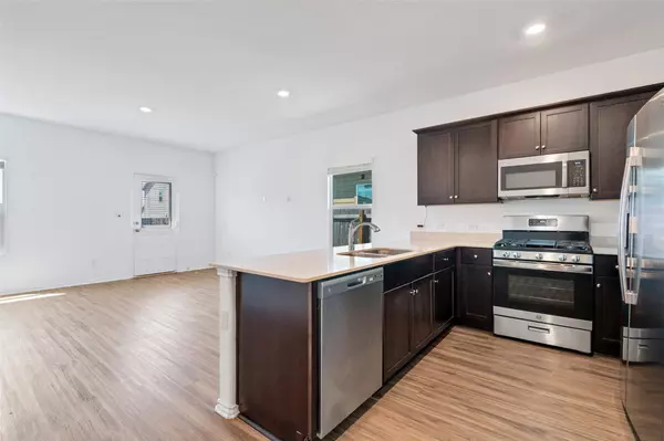 13803 Tordillo DR, Elgin, TX 78621