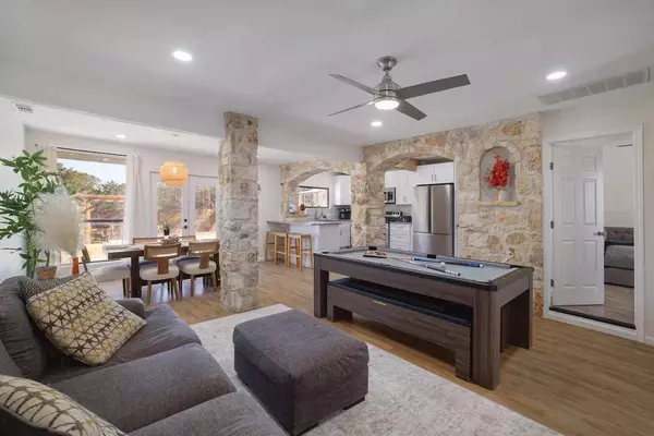 17708 Cherry LN, Lago Vista, TX 78645