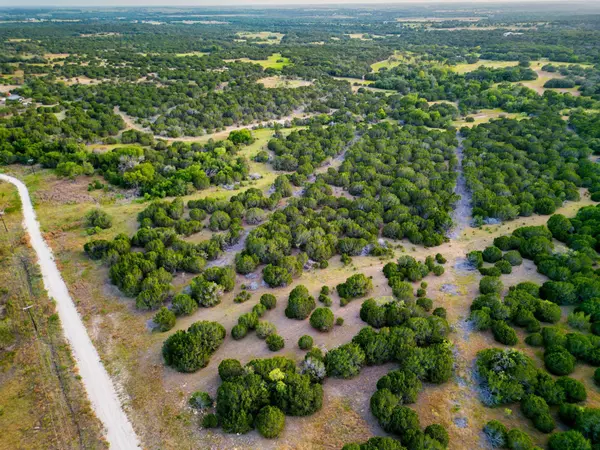 969 J D Bolt, Hamilton, TX 76531