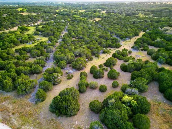 969 J D Bolt, Hamilton, TX 76531