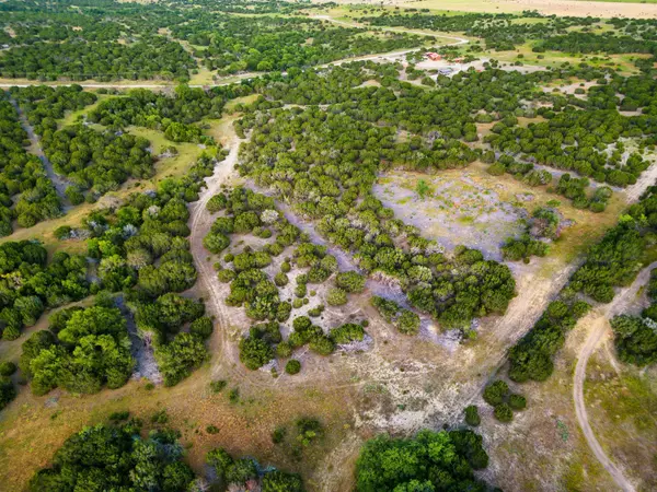 969 J D Bolt, Hamilton, TX 76531