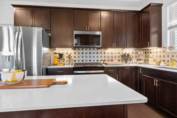 6809 Ellsworth WALK, Austin, TX 78724