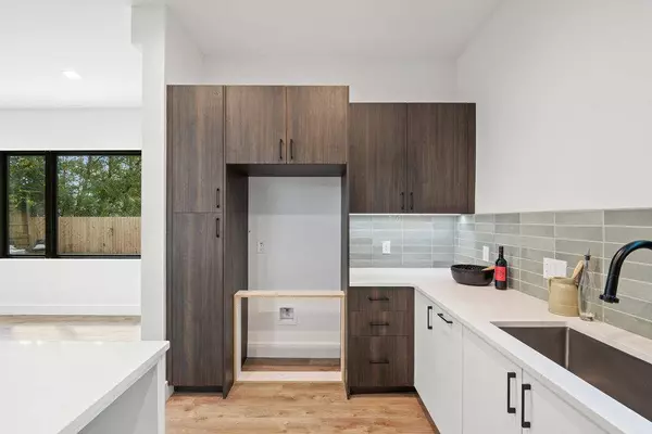 4407 Merle DR #B, Austin, TX 78745