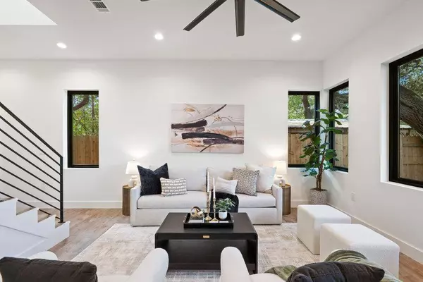 4407 Merle DR #A, Austin, TX 78745