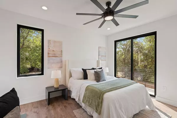 4407 Merle DR #B, Austin, TX 78745