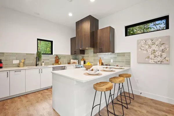 4407 Merle DR #B, Austin, TX 78745