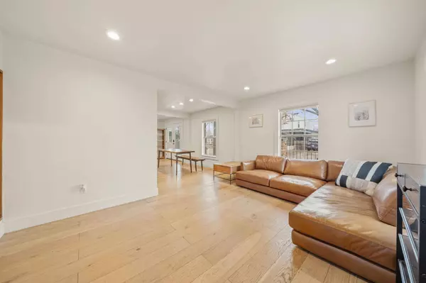 912 Mansell Ave, Austin, TX 78702