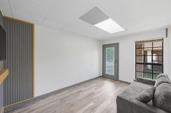 13740 Research BLVD #R Unit 2, Austin, TX 78750