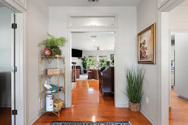 104 River Ranch Rd, Kingsland, TX 78639-4363