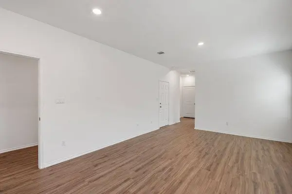 266 George Neggan LN, Bastrop, TX 78602