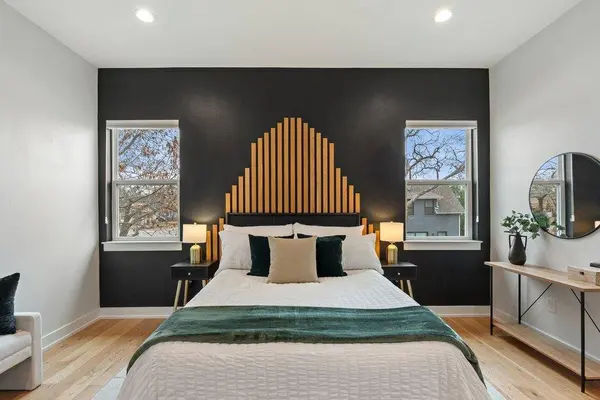 928 E 53rd 1/2 ST #1, Austin, TX 78751