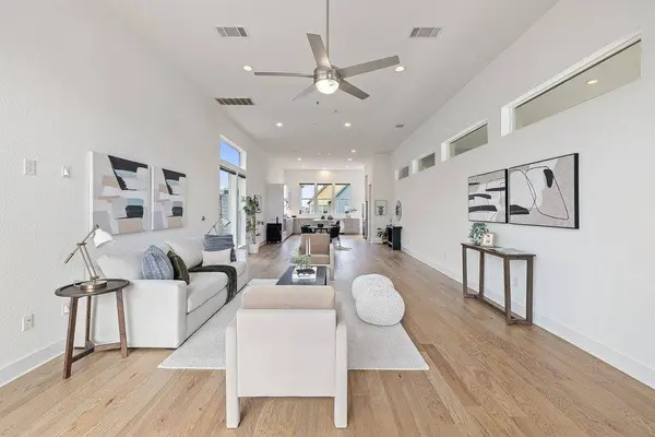 6124 Florencia LN, Austin, TX 78724