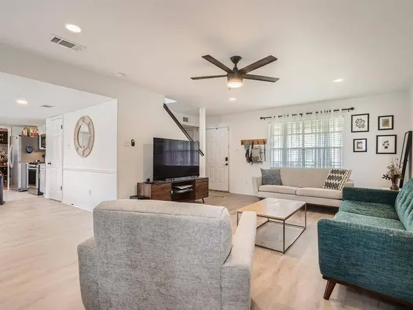 7701 Copano DR, Austin, TX 78749