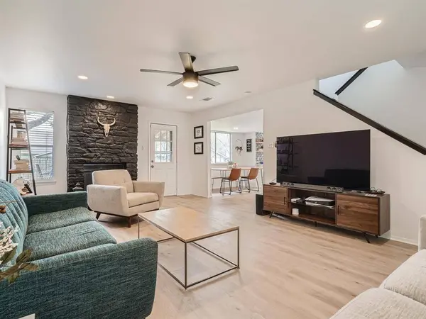 7701 Copano DR, Austin, TX 78749