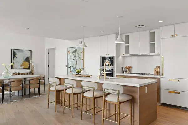 70 Rainey ST #2208, Austin, TX 78701