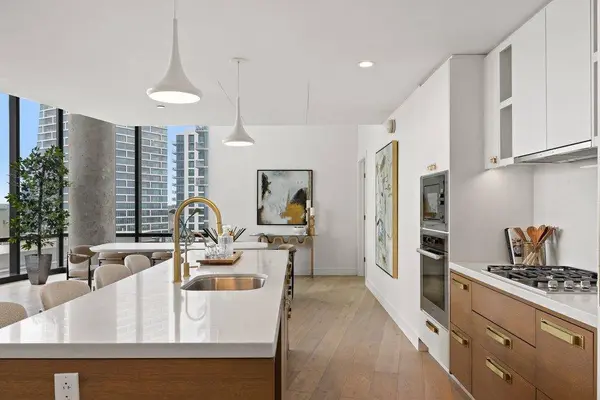 70 Rainey ST #2208, Austin, TX 78701