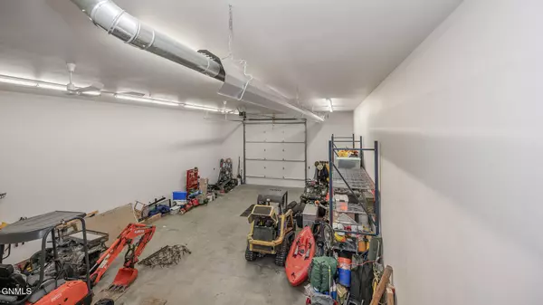 2804 Morrison AVE, Bismarck, ND 58504