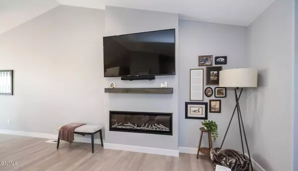 5321 Titanium DR, Bismarck, ND 58503