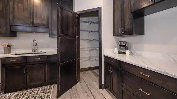 100 W Broadway AVE, Bismarck, ND 58501