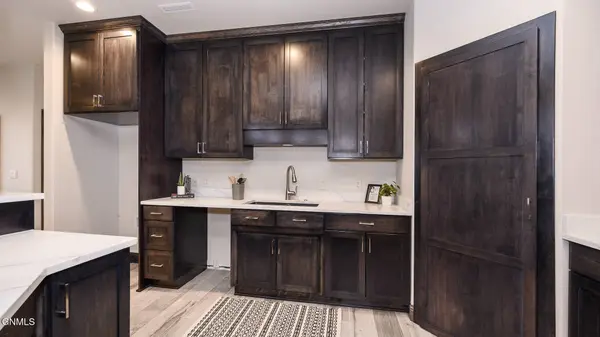 100 W Broadway AVE, Bismarck, ND 58501