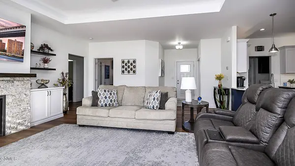 411 Live Oak LN, Bismarck, ND 58504
