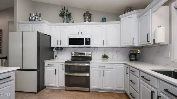 2245 Lacorte LOOP, Bismarck, ND 58503