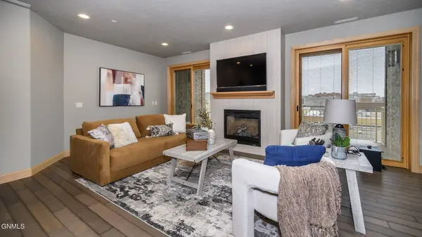 100 W Broadway AVE, Bismarck, ND 58501