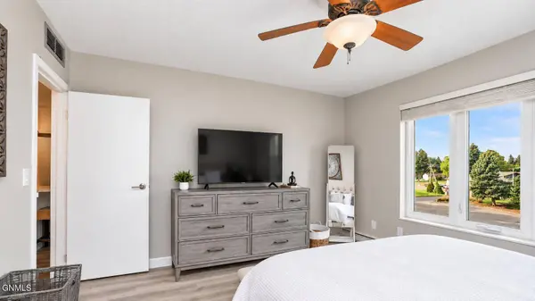 1111 N 1st ST, Bismarck, ND 58501