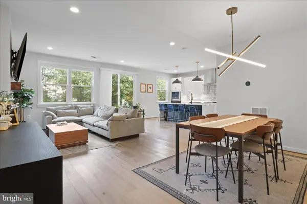 6625 OAK DR, Alexandria, VA 22306