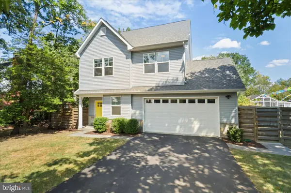 6625 OAK DR, Alexandria, VA 22306