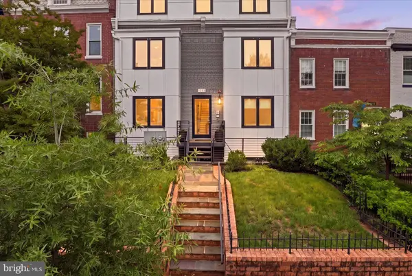 1222 NEAL ST NE #3, Washington, DC 20002