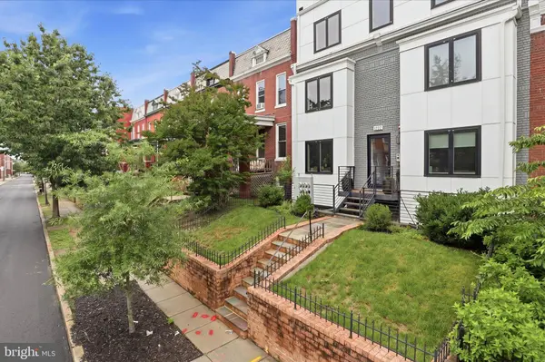 1222 NEAL ST NE #3, Washington, DC 20002