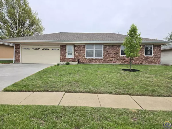 1617 SE 38th TER, Topeka, KS 66609