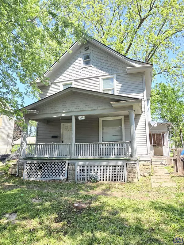 318 SW 14th ST, Topeka, KS 66612