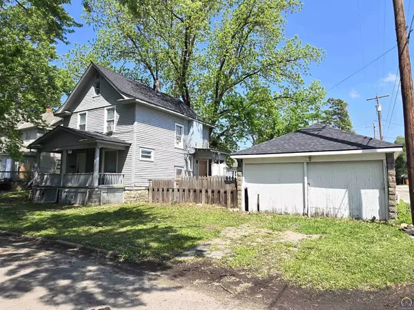 318 SW 14th ST, Topeka, KS 66612