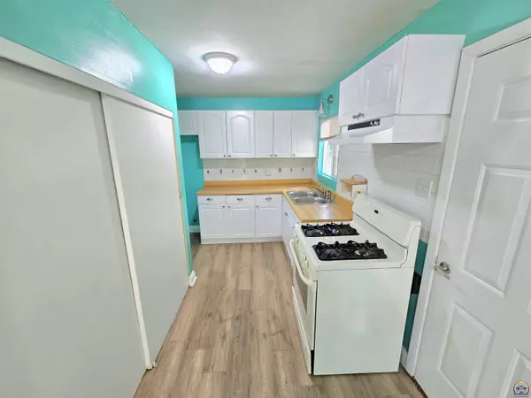 3109 SE Bryant ST, Topeka, KS 66605